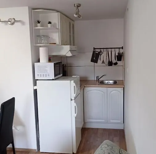 Apartma Jerman شقة